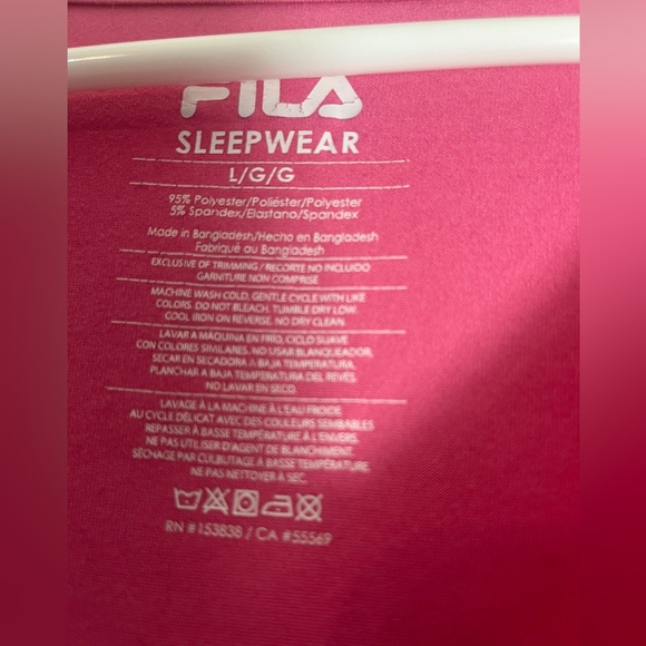 FILA’s pink oversized comfy soft and stretchy sleepwear crop top size LARGE - Picture 3 of 5